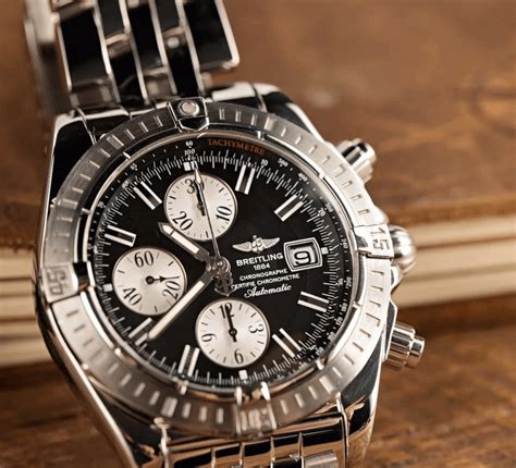 giá đồng hồ breitling.